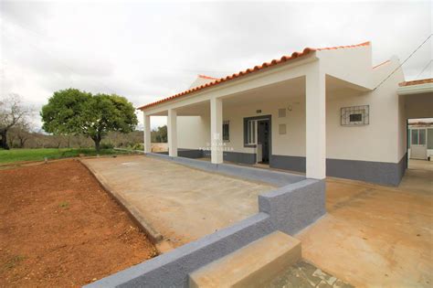 casas alugar ao año algarve.